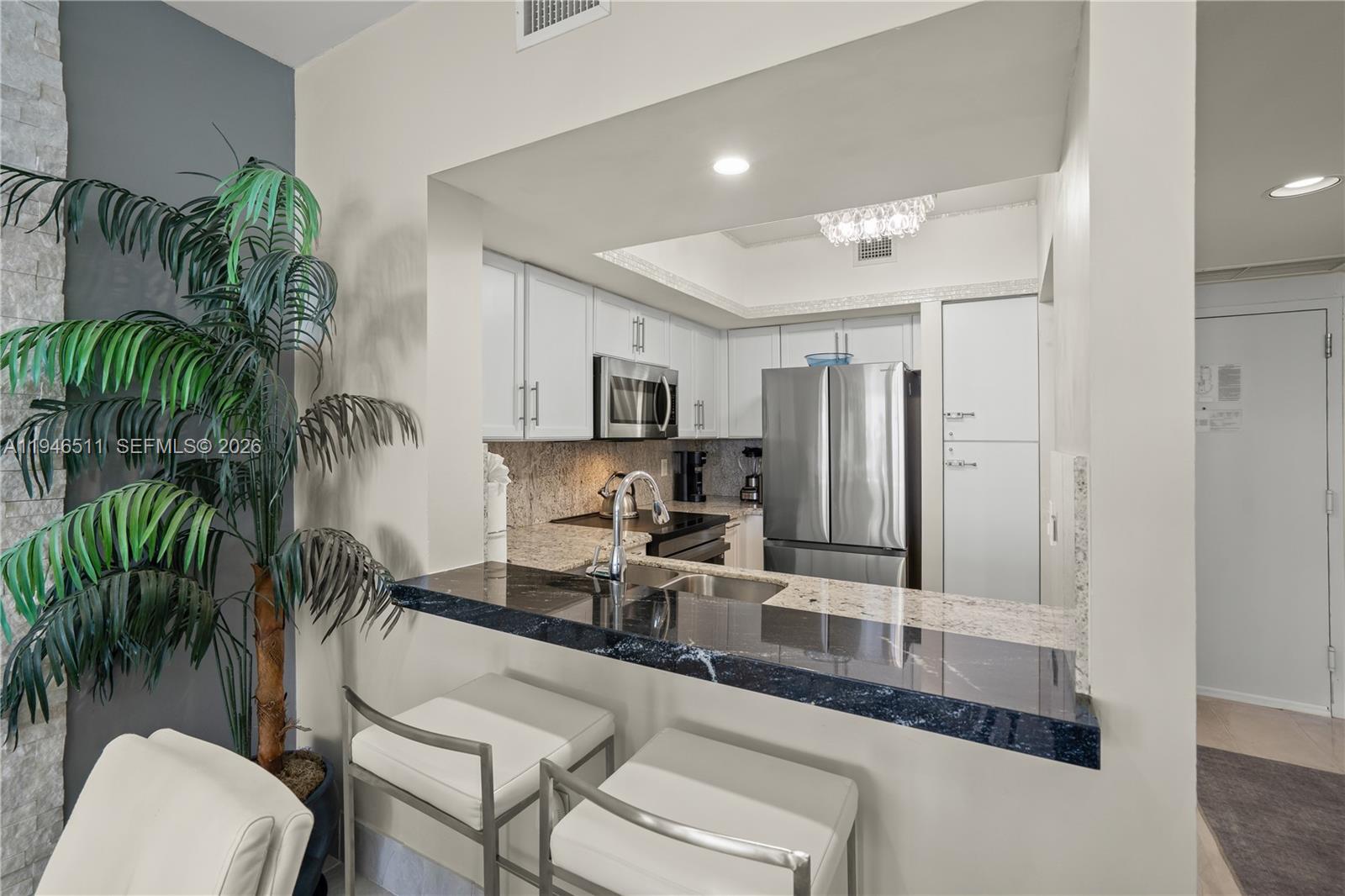 OCEAN POINT BEACH CLUB - Residential