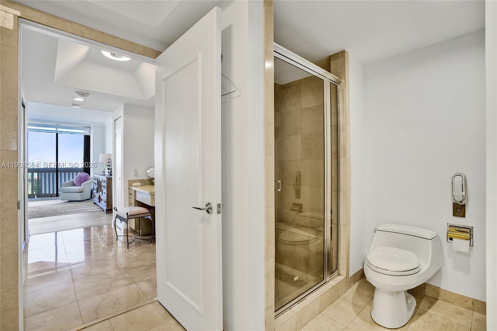 2000 ISL BLVD WILLIAMS IS - Residential