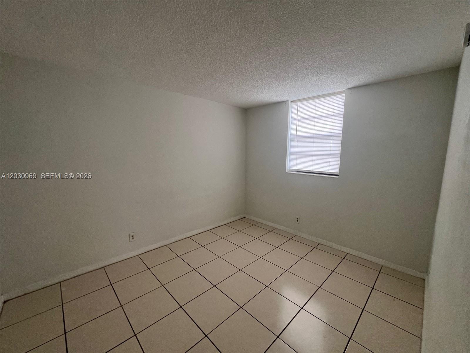 YOLANDA VILLAS CONDO - Residential Lease