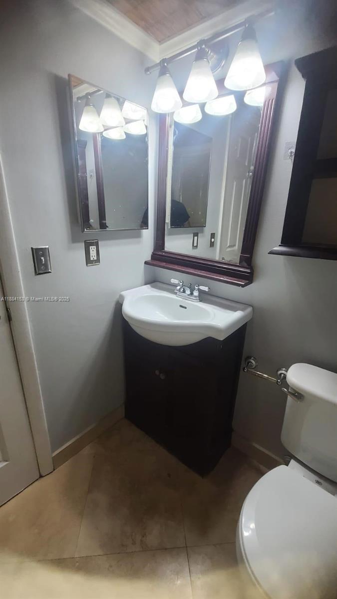 PARKWAY GROVE CONDO PART - Residential