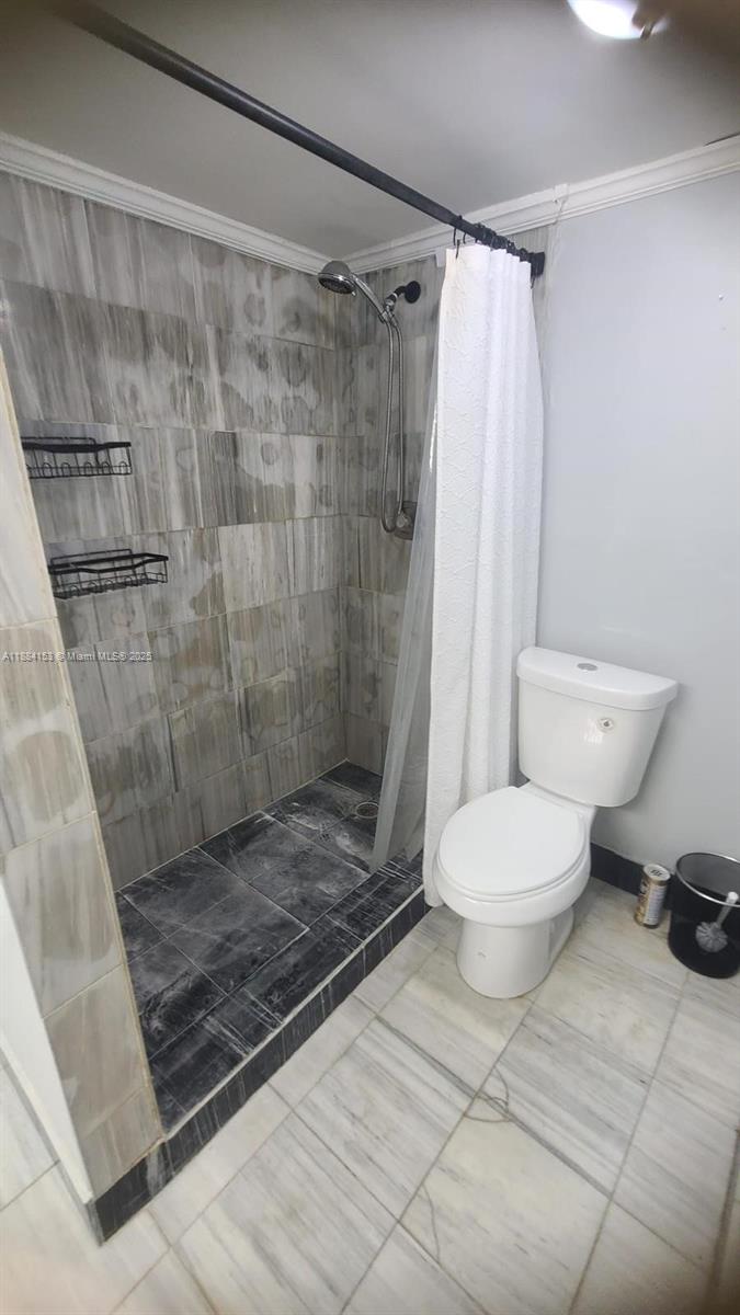 PARKWAY GROVE CONDO PART - Residential