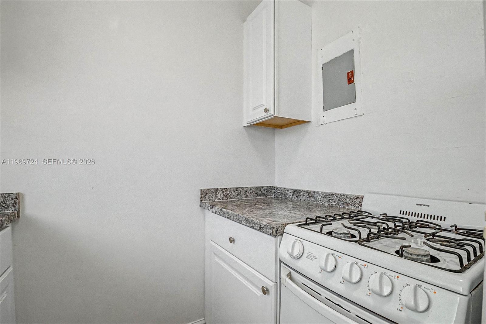 CORAL GABLES SEC K REV - Residential Lease