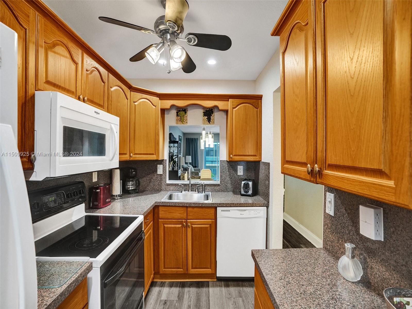 RIVIERA APTS SOUTH INC - Residential