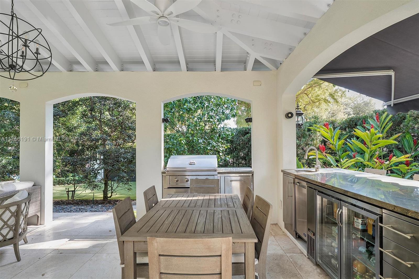 CORAL GABLES RIVIERA SEC - Residential