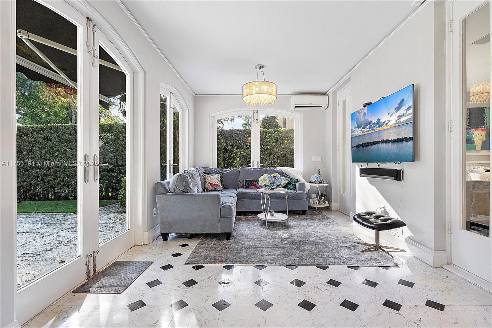 CORAL GABLES RIVIERA SEC - Residential