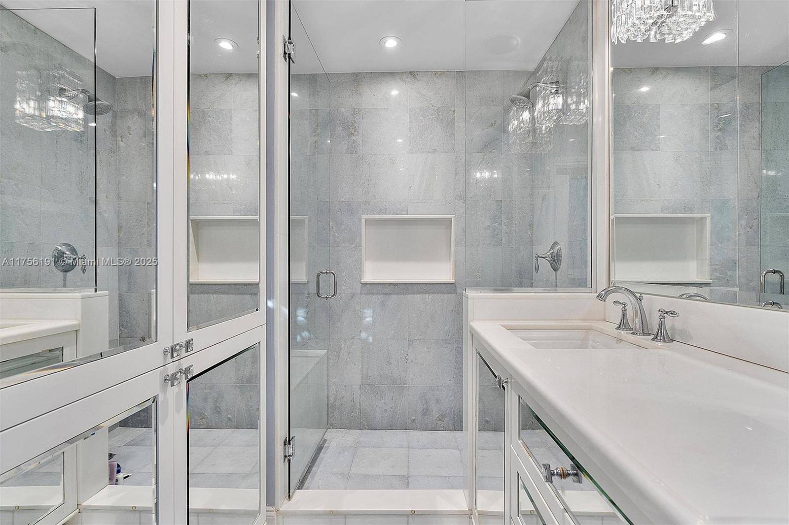 CORAL GABLES RIVIERA SEC - Residential