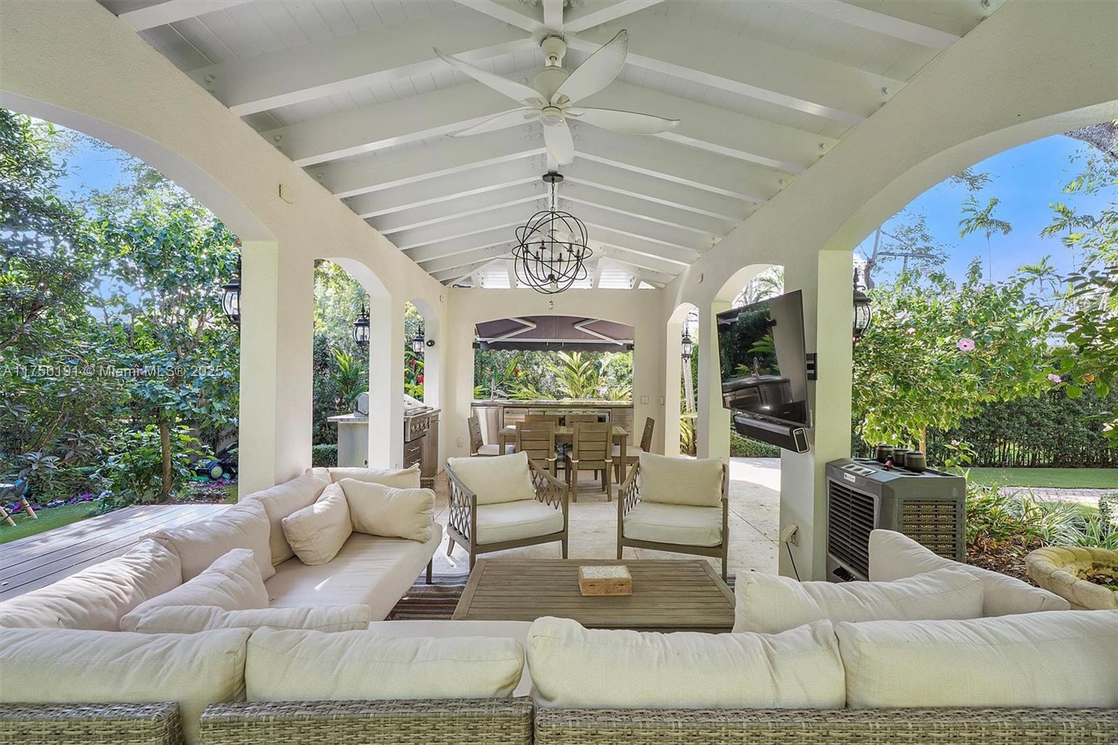 CORAL GABLES RIVIERA SEC - Residential
