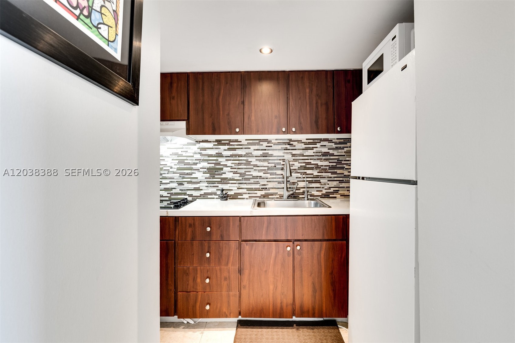 MIRADOR 1200 CONDO - Residential Lease