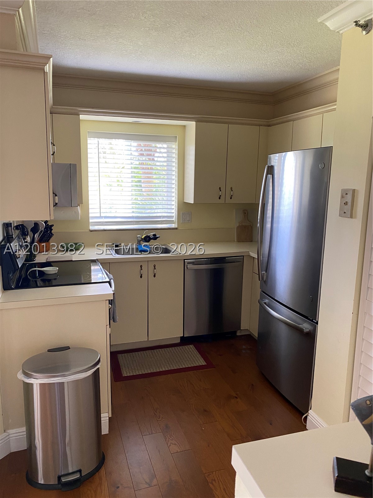 JUPITER BAY EAST CONDO - Residential