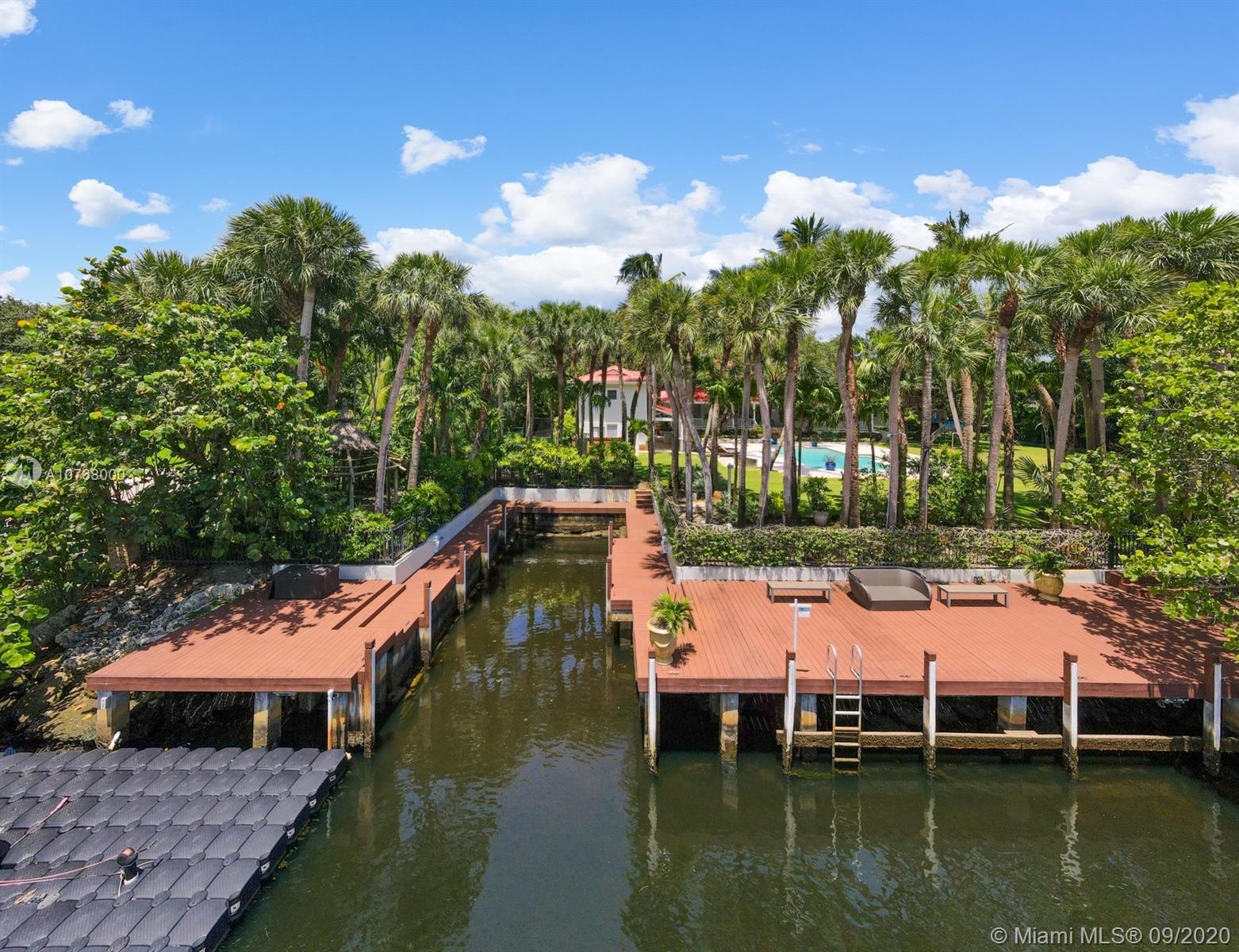 SNAPPER CREEK LAKES SUB - Residential