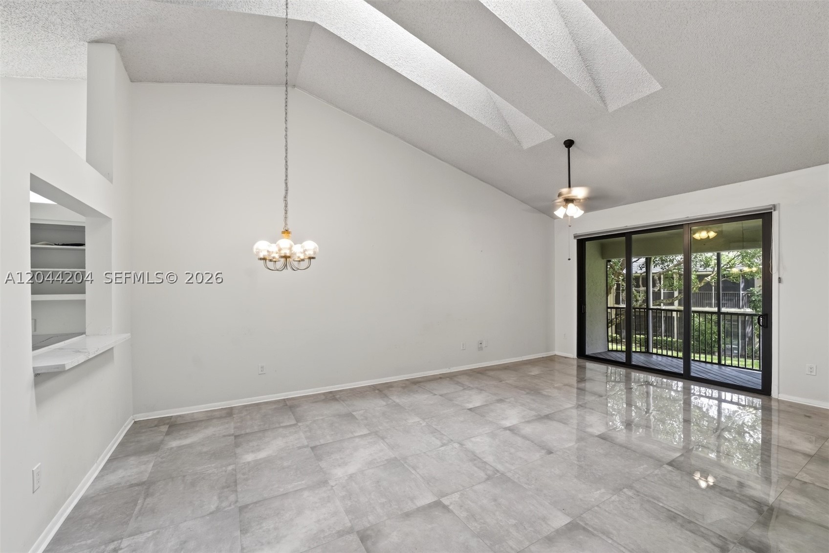 CHATHAM TOWNE AT JACARAND - Residential