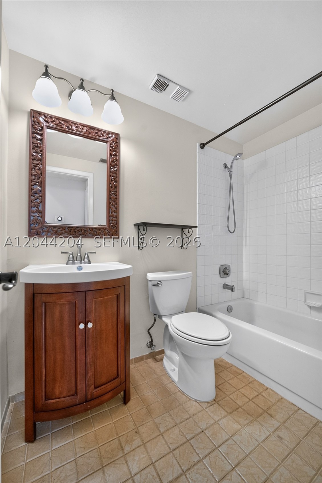 CHATHAM TOWNE AT JACARAND - Residential