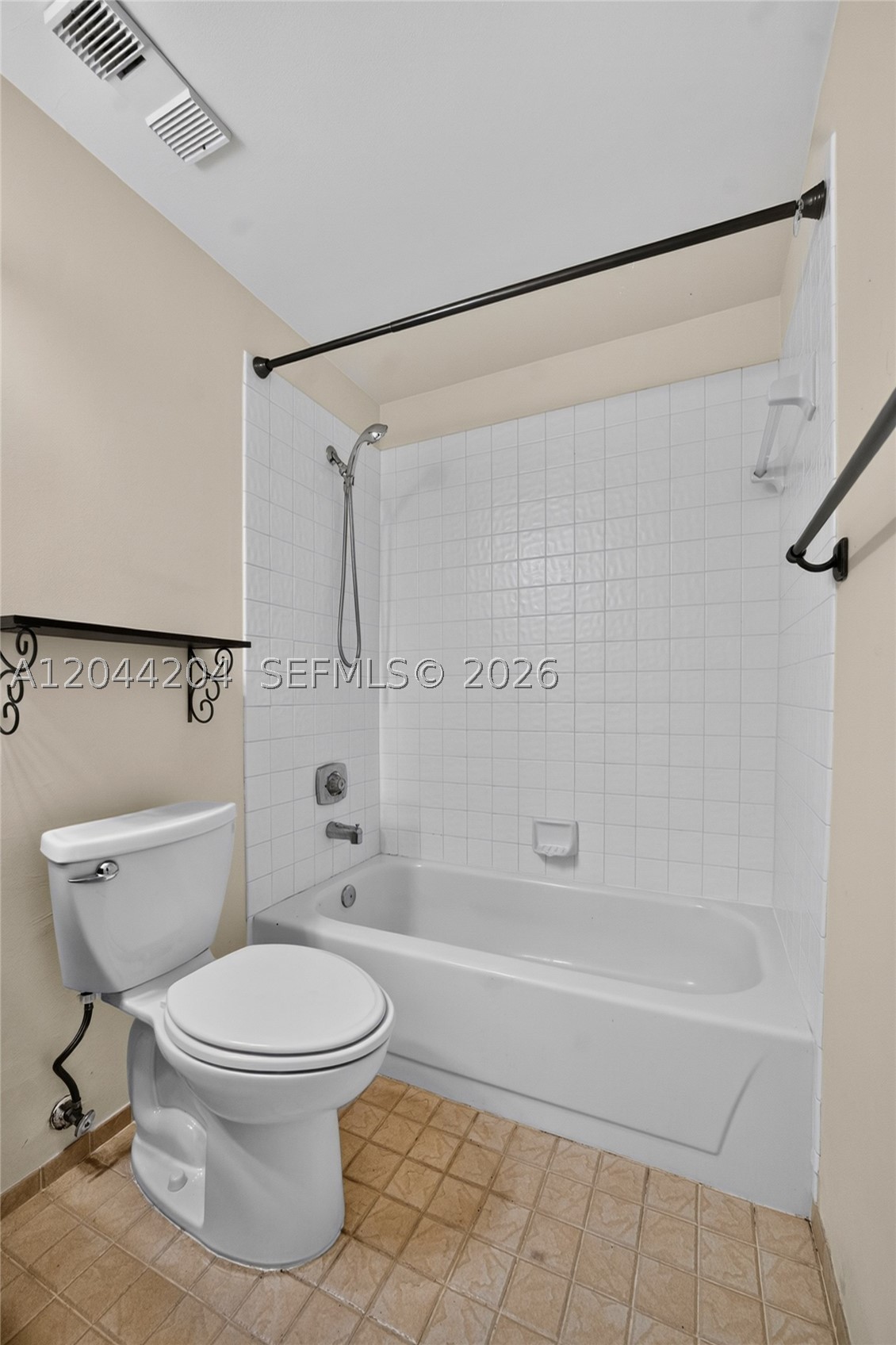 CHATHAM TOWNE AT JACARAND - Residential
