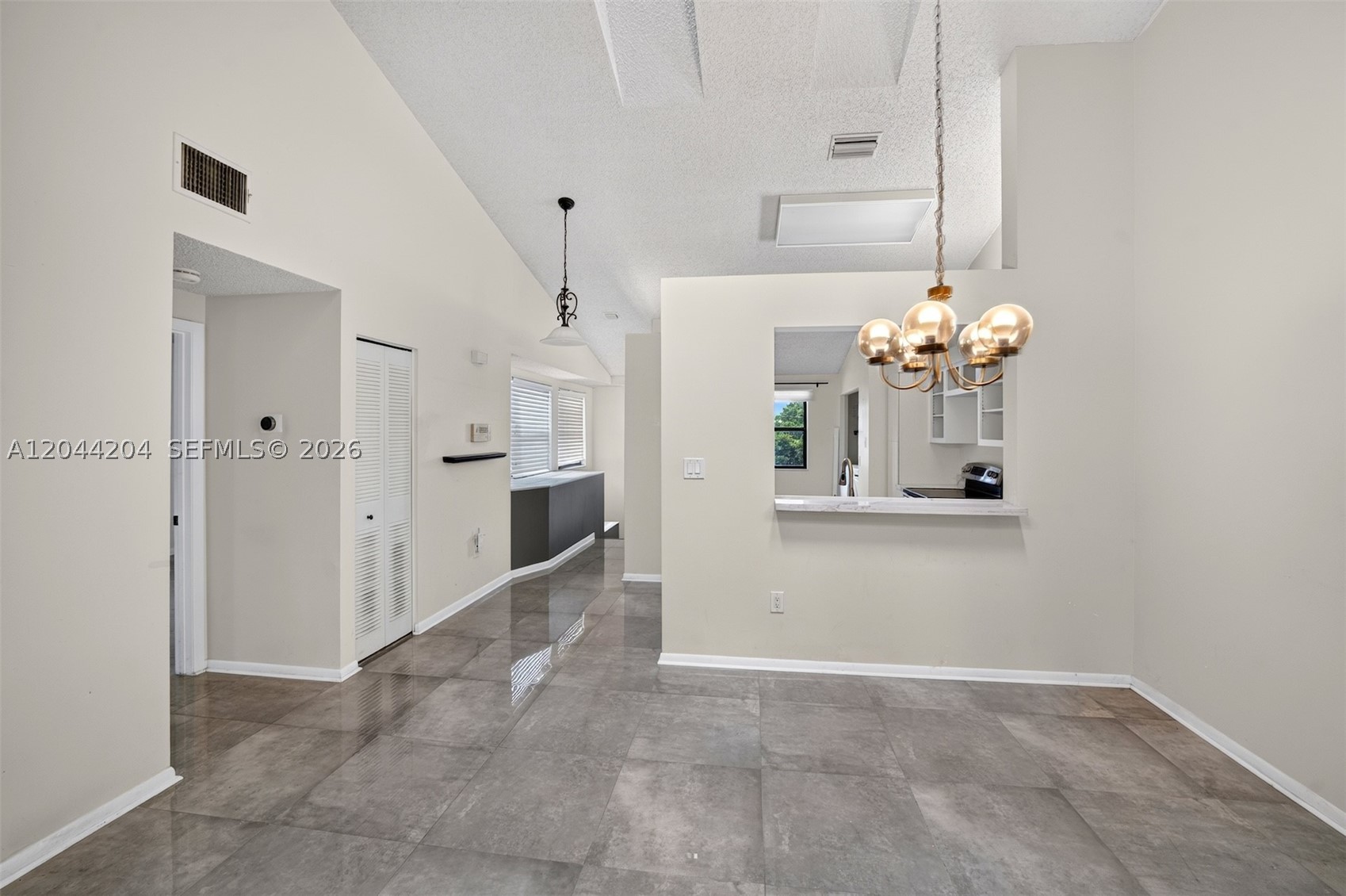 CHATHAM TOWNE AT JACARAND - Residential