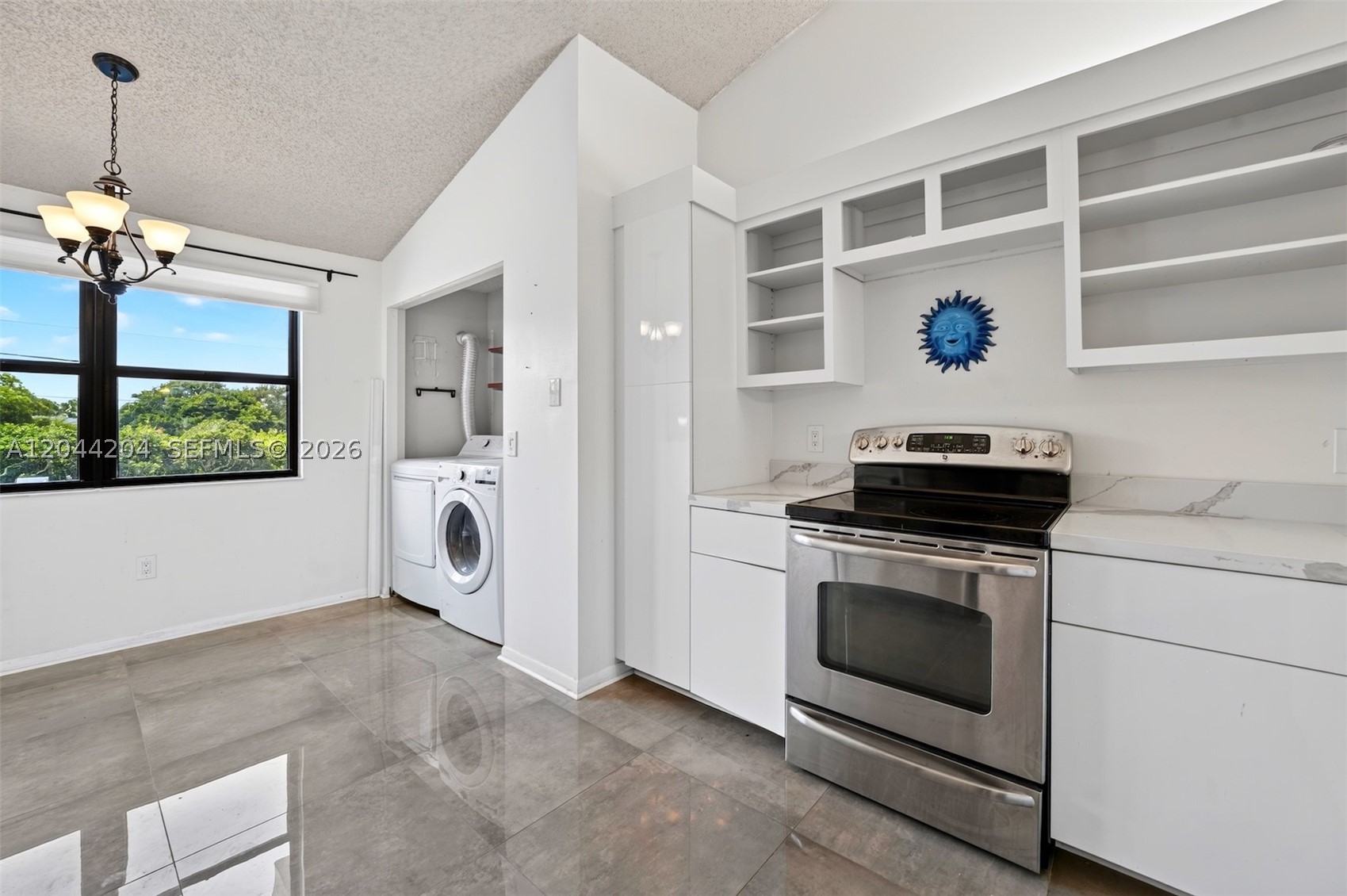 CHATHAM TOWNE AT JACARAND - Residential