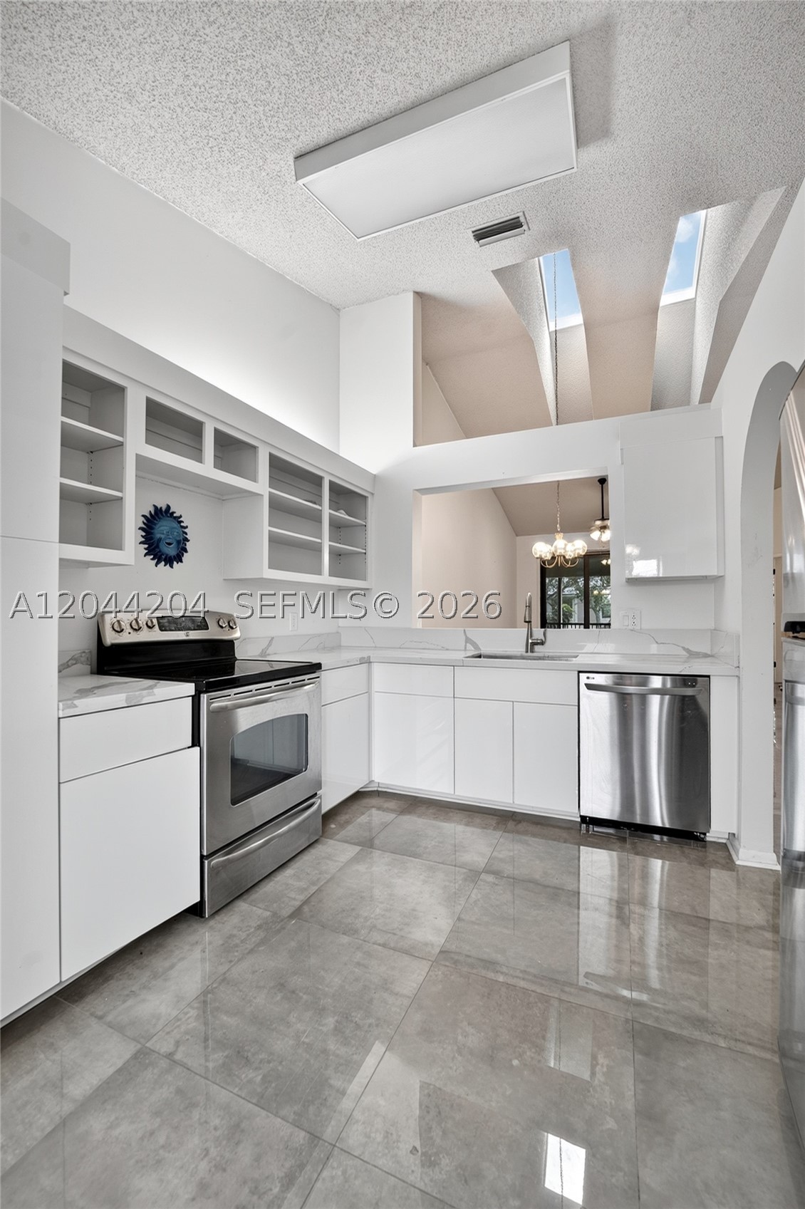 CHATHAM TOWNE AT JACARAND - Residential