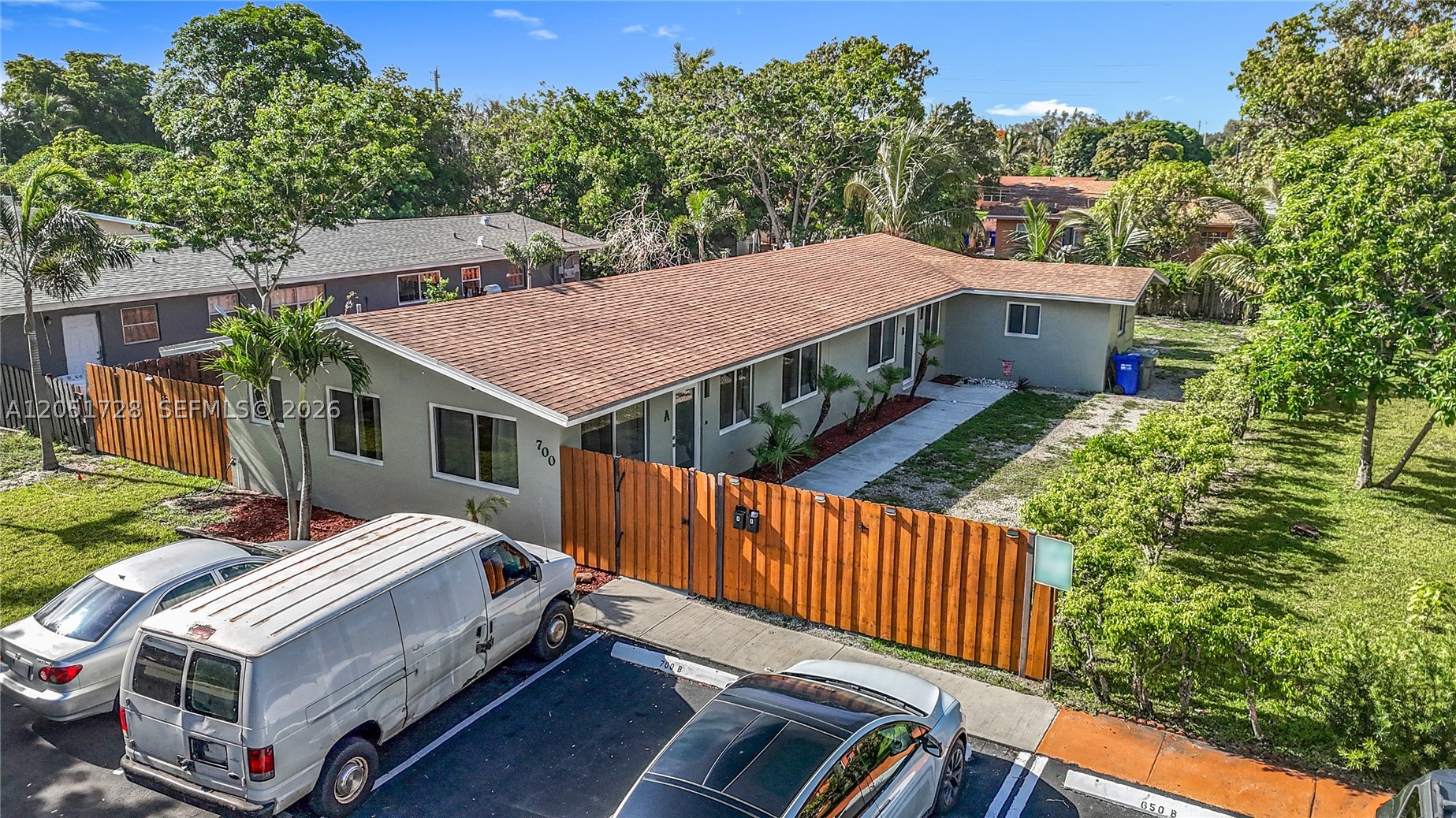 BEACON HILL ESTATES - Residential Lease