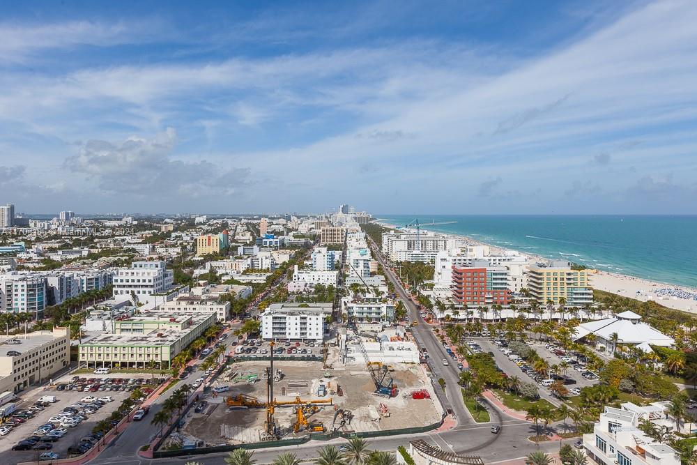SOUTH POINTE TOWERS - Residential