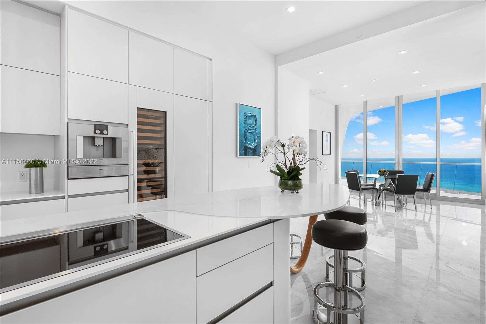 JADE SIGNATURE CONDO - Residential