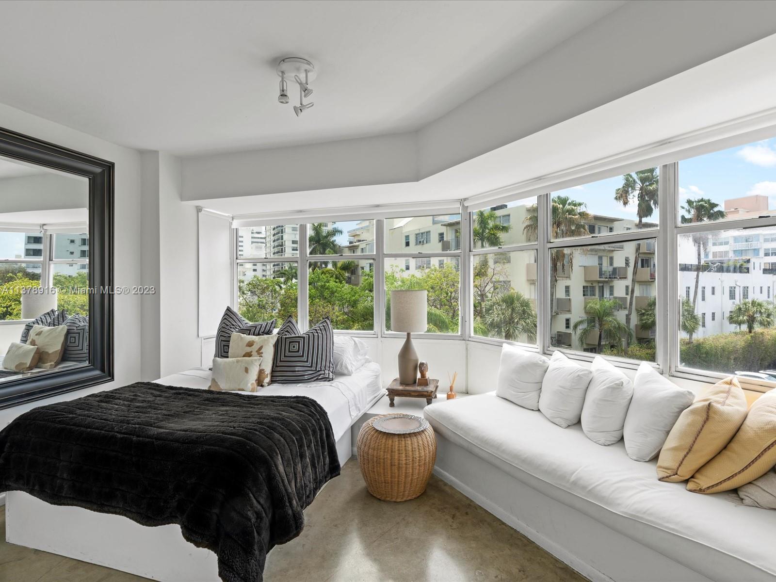 OCTAGON TOWERS I CONDO - Residential Lease
