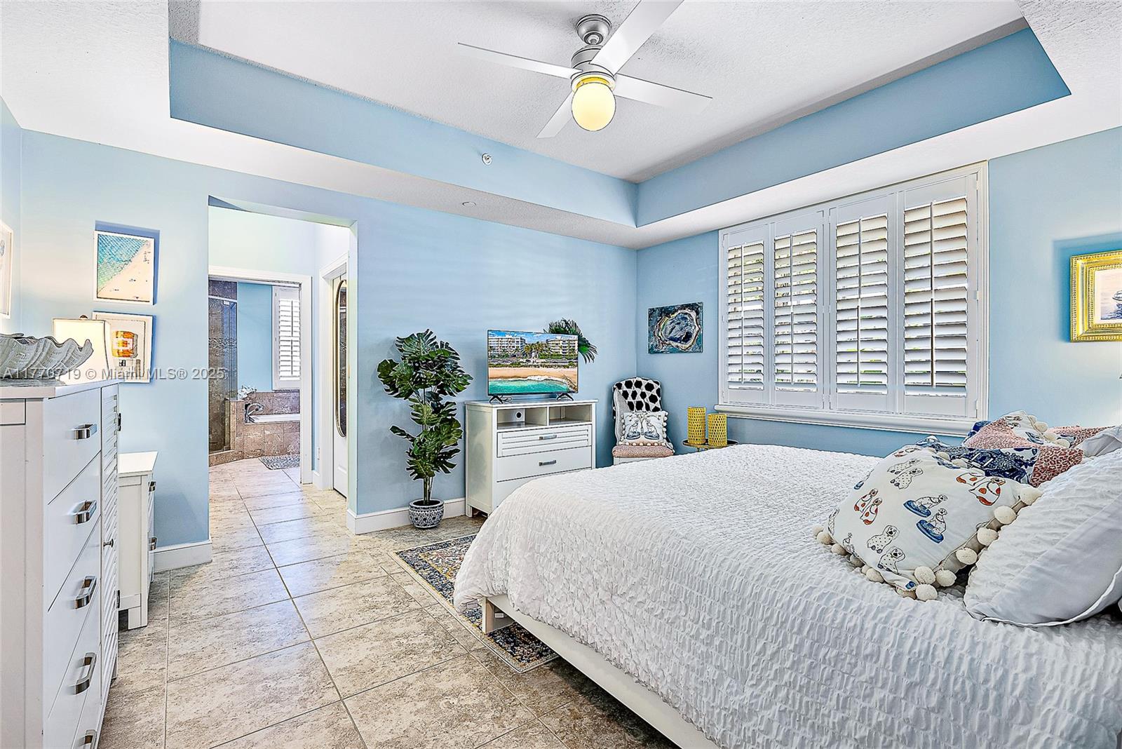 Bay Colony - Residential