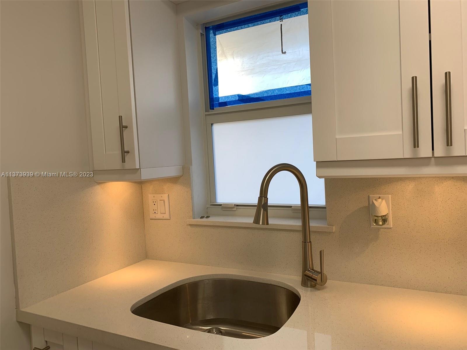 ROYAL SPRINGS CONDO - Residential Lease