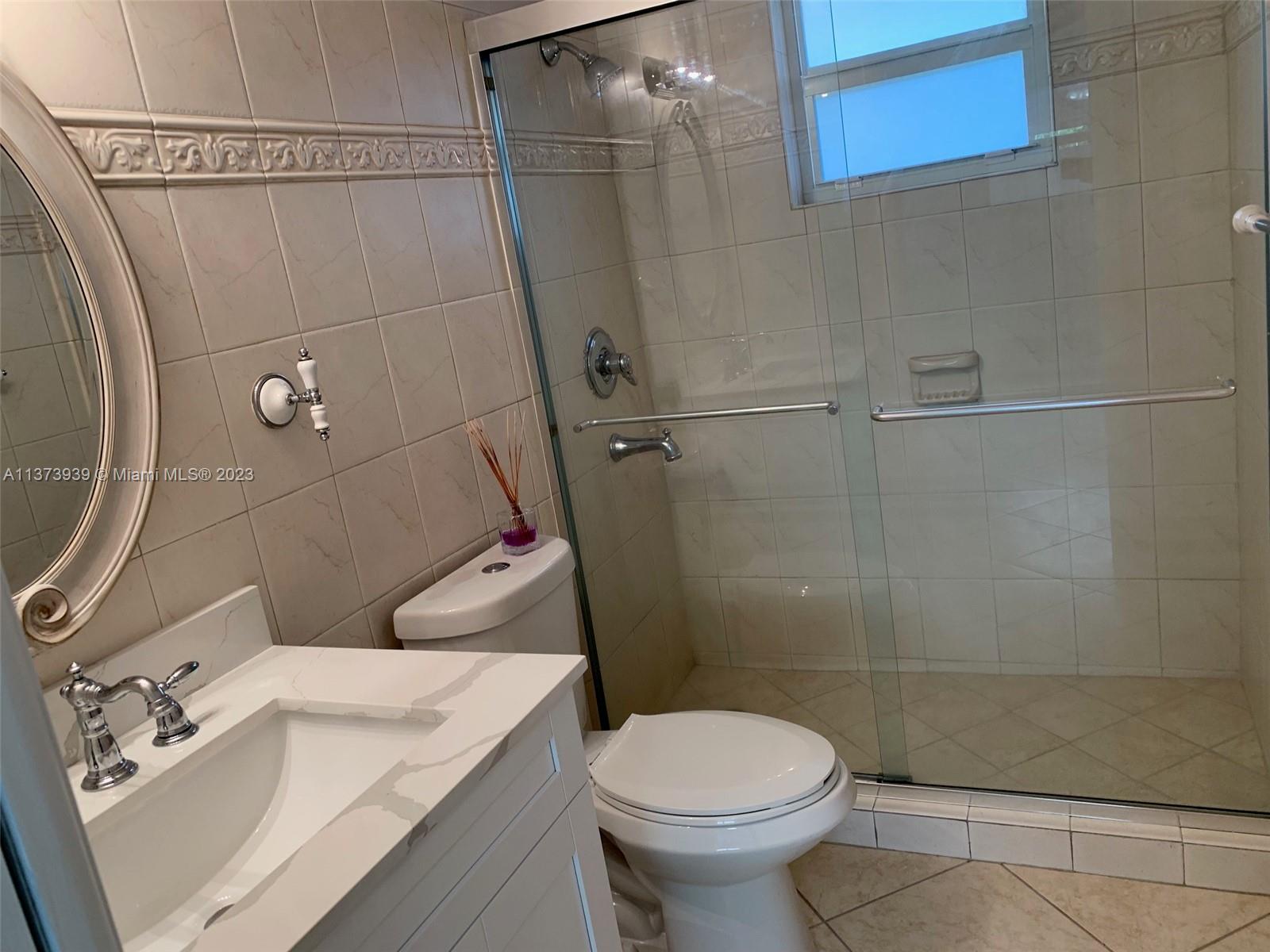 ROYAL SPRINGS CONDO - Residential Lease