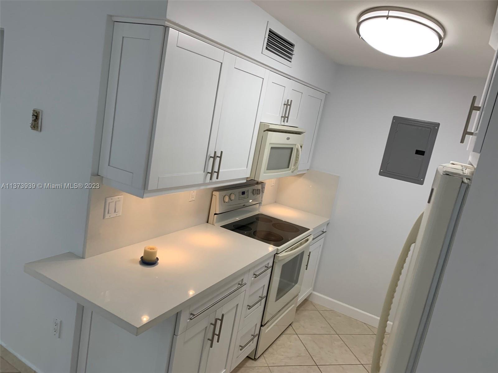 ROYAL SPRINGS CONDO - Residential Lease