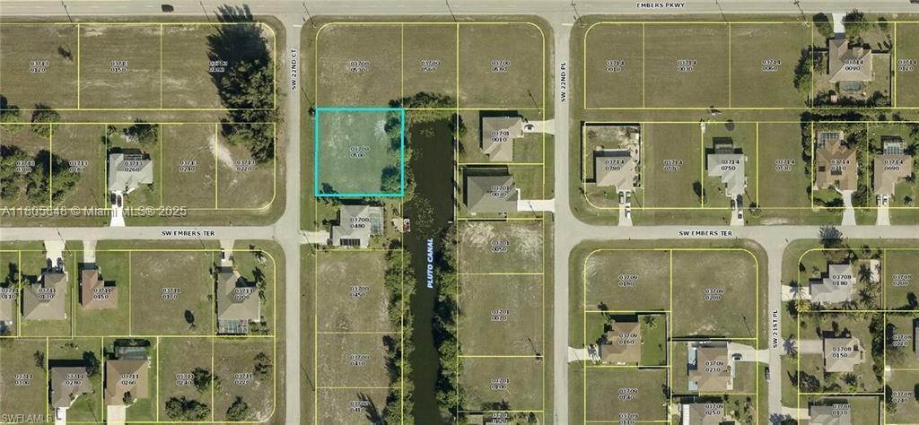 CAPE CORAL - Land