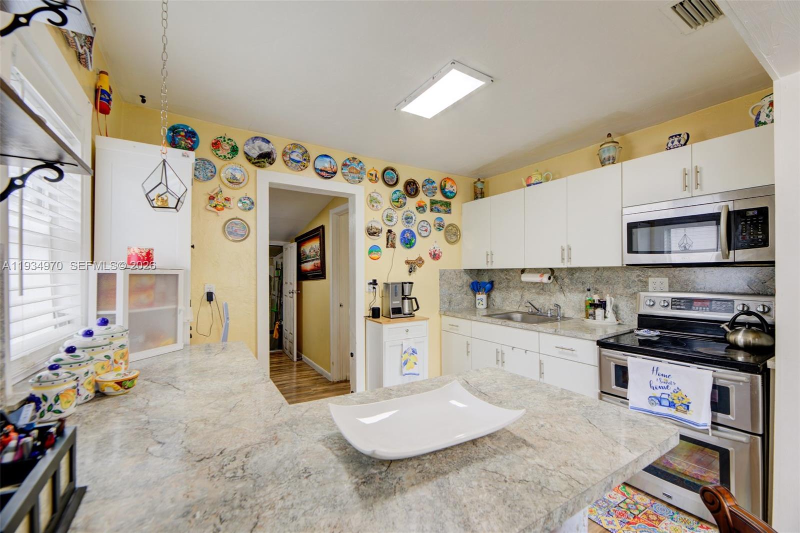 FLORAL PARK - Residential