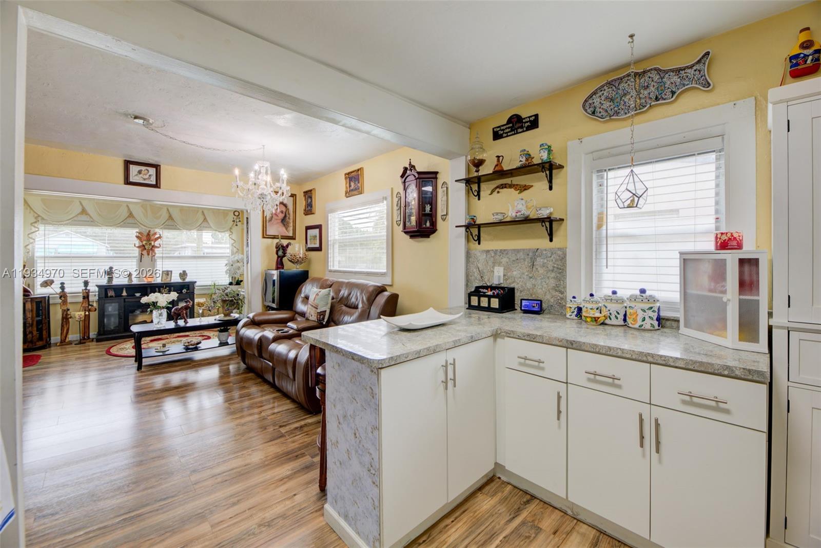 FLORAL PARK - Residential