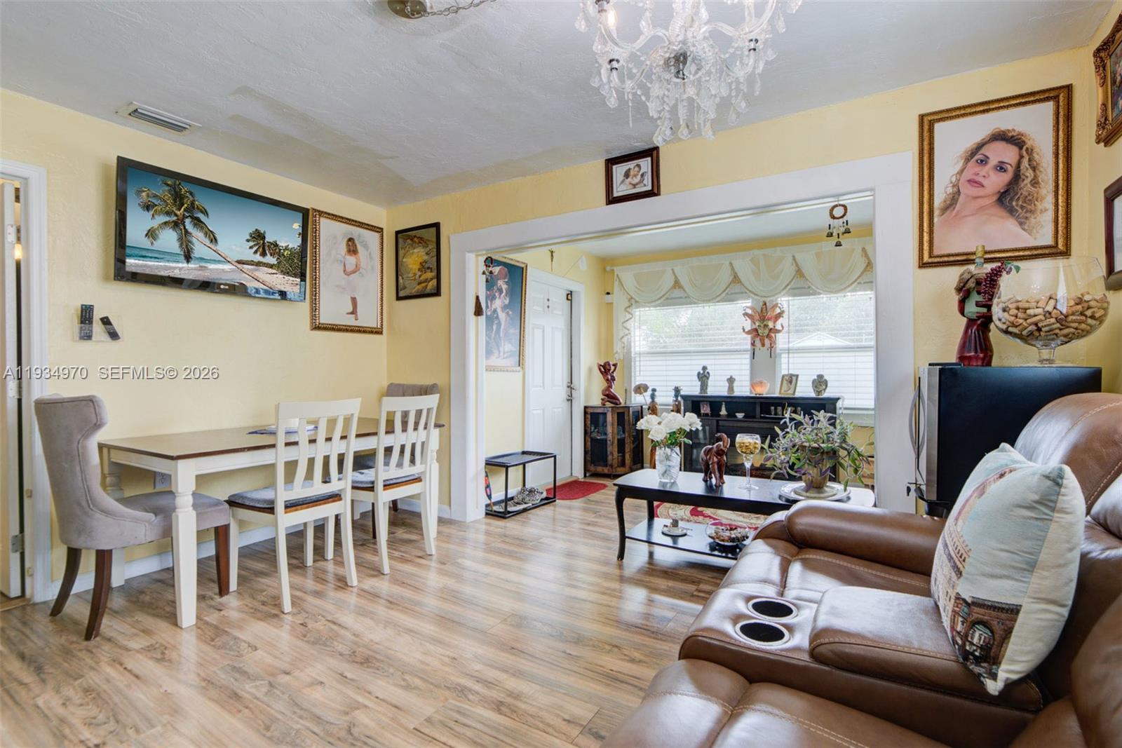 FLORAL PARK - Residential