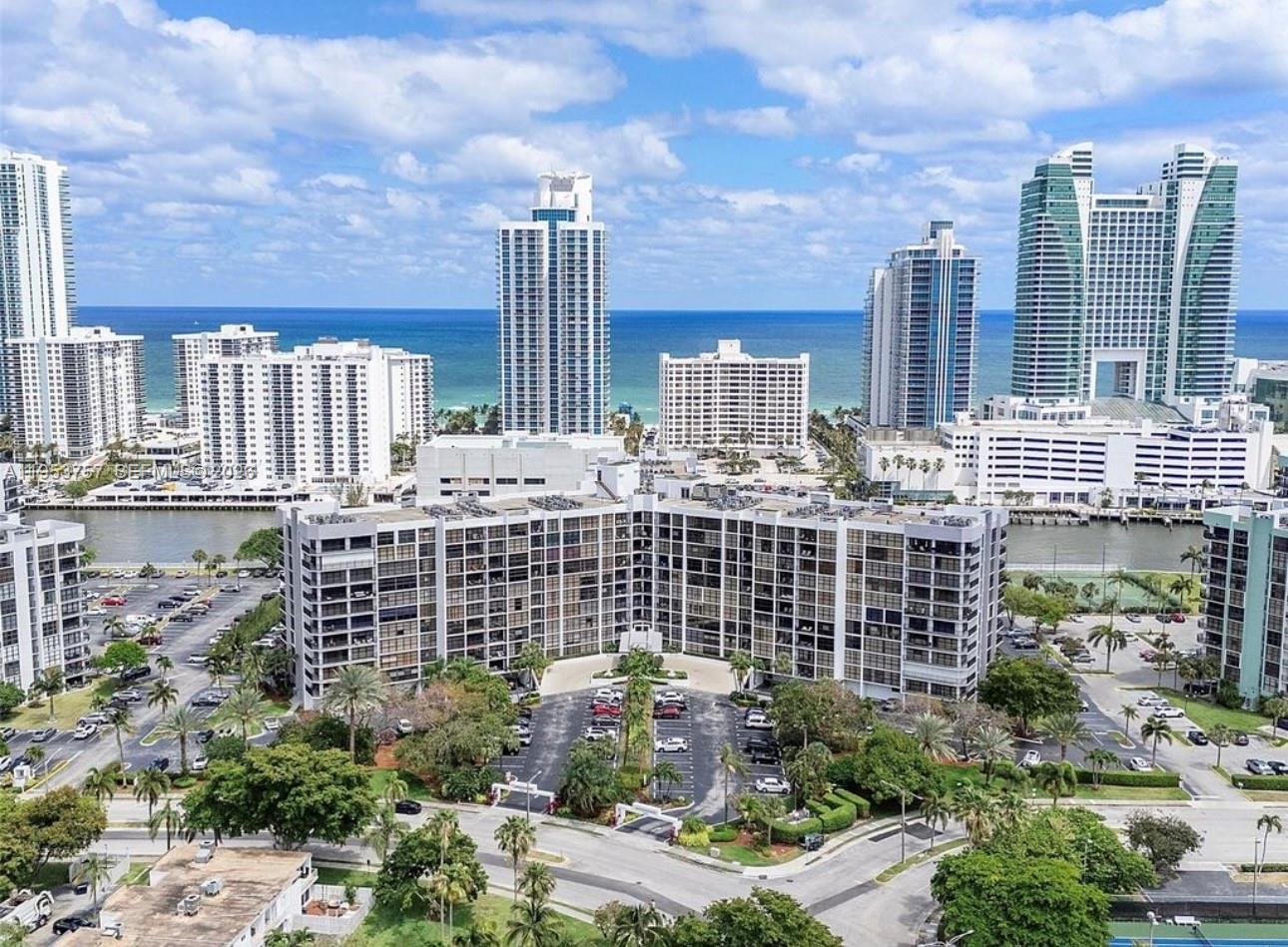 OCEANVIEW PARK CONDO - Residential