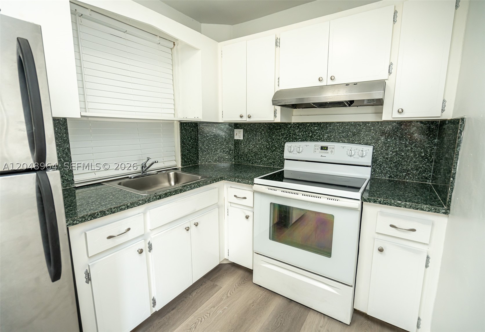 C GAB DOUGLAS SEC - Residential Lease