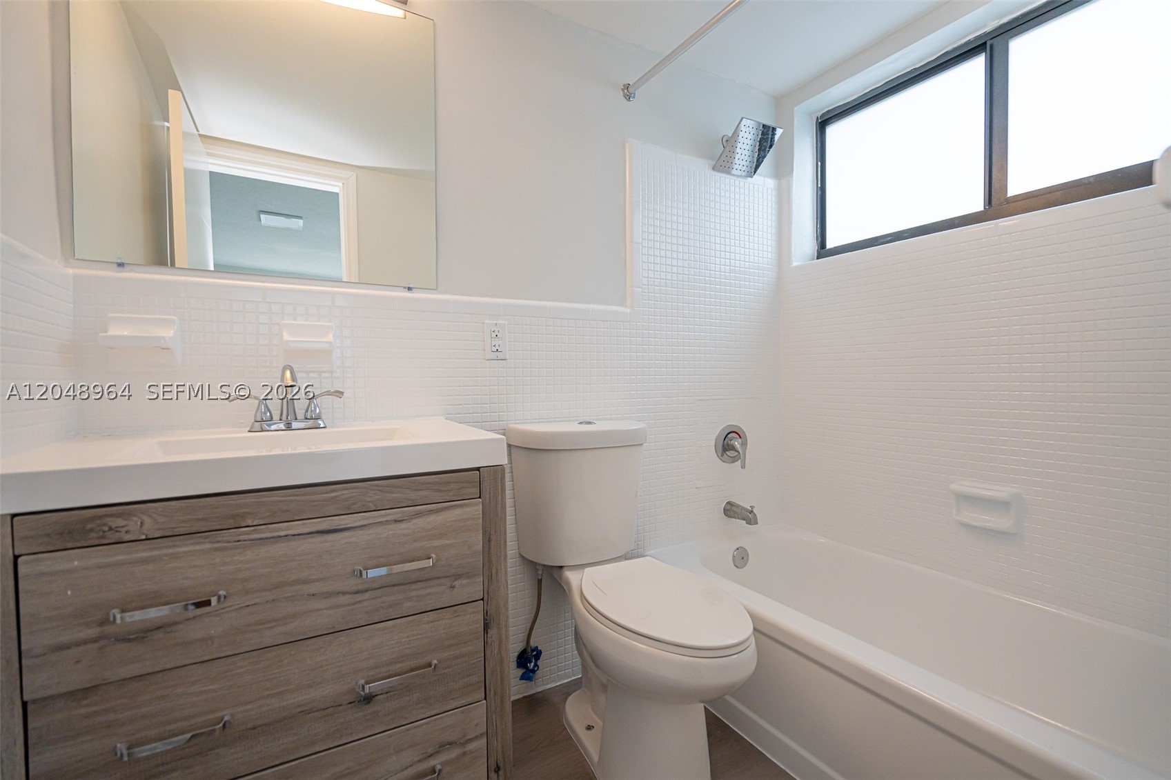 C GAB DOUGLAS SEC - Residential Lease