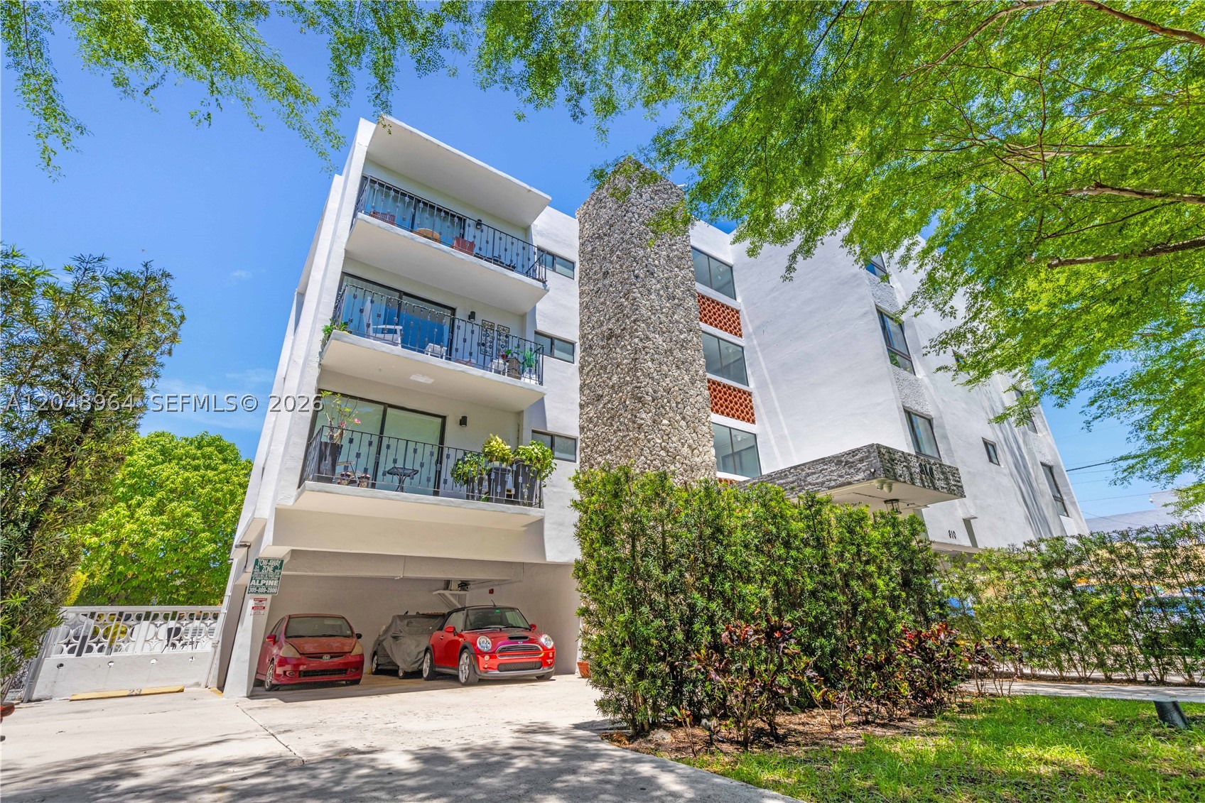 C GAB DOUGLAS SEC - Residential Lease