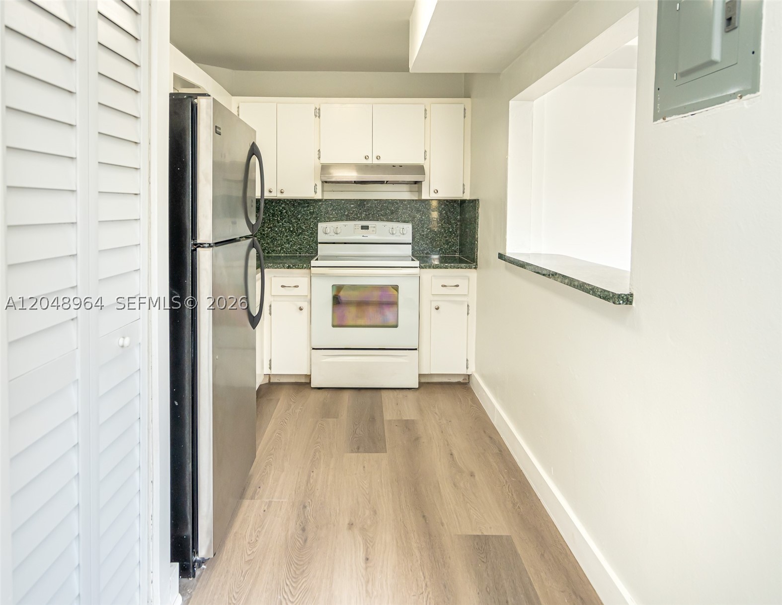 C GAB DOUGLAS SEC - Residential Lease