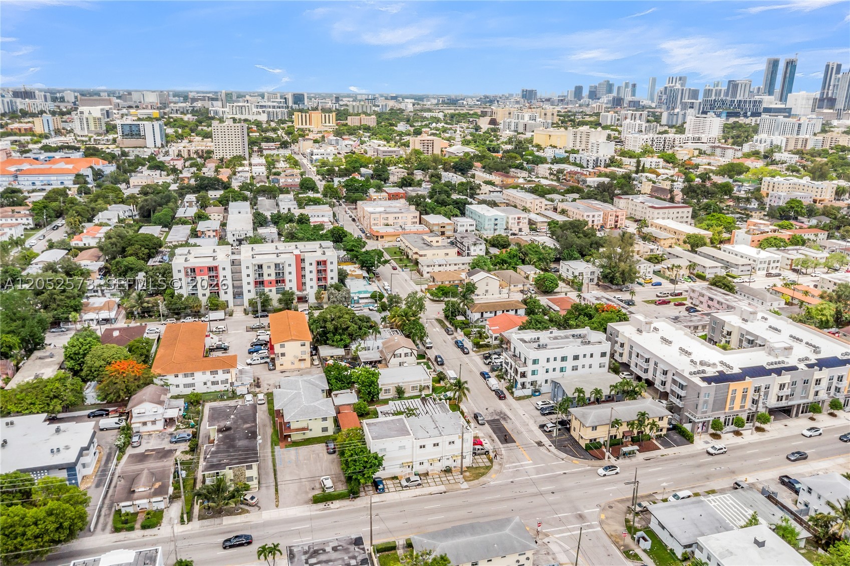 LAWRENCE ESTATE LAND CO - Residential Lease