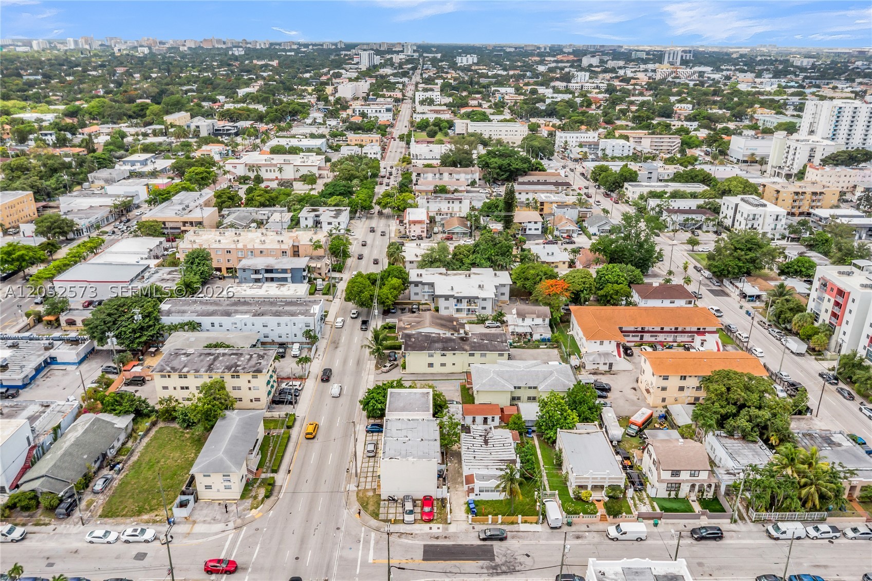 LAWRENCE ESTATE LAND CO - Residential Lease