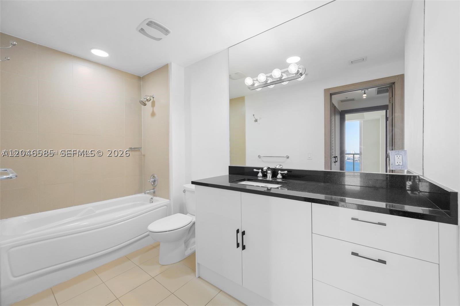 MET 1 CONDO - Residential