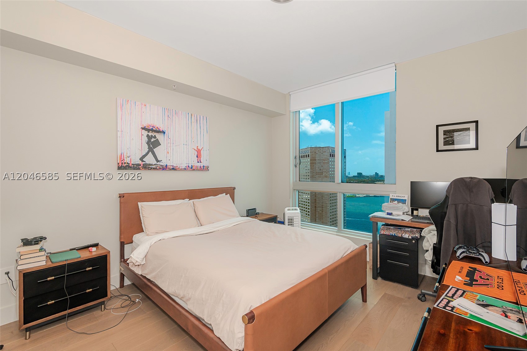 MET 1 CONDO - Residential