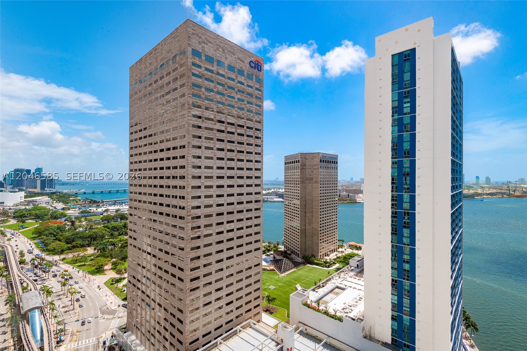 MET 1 CONDO - Residential
