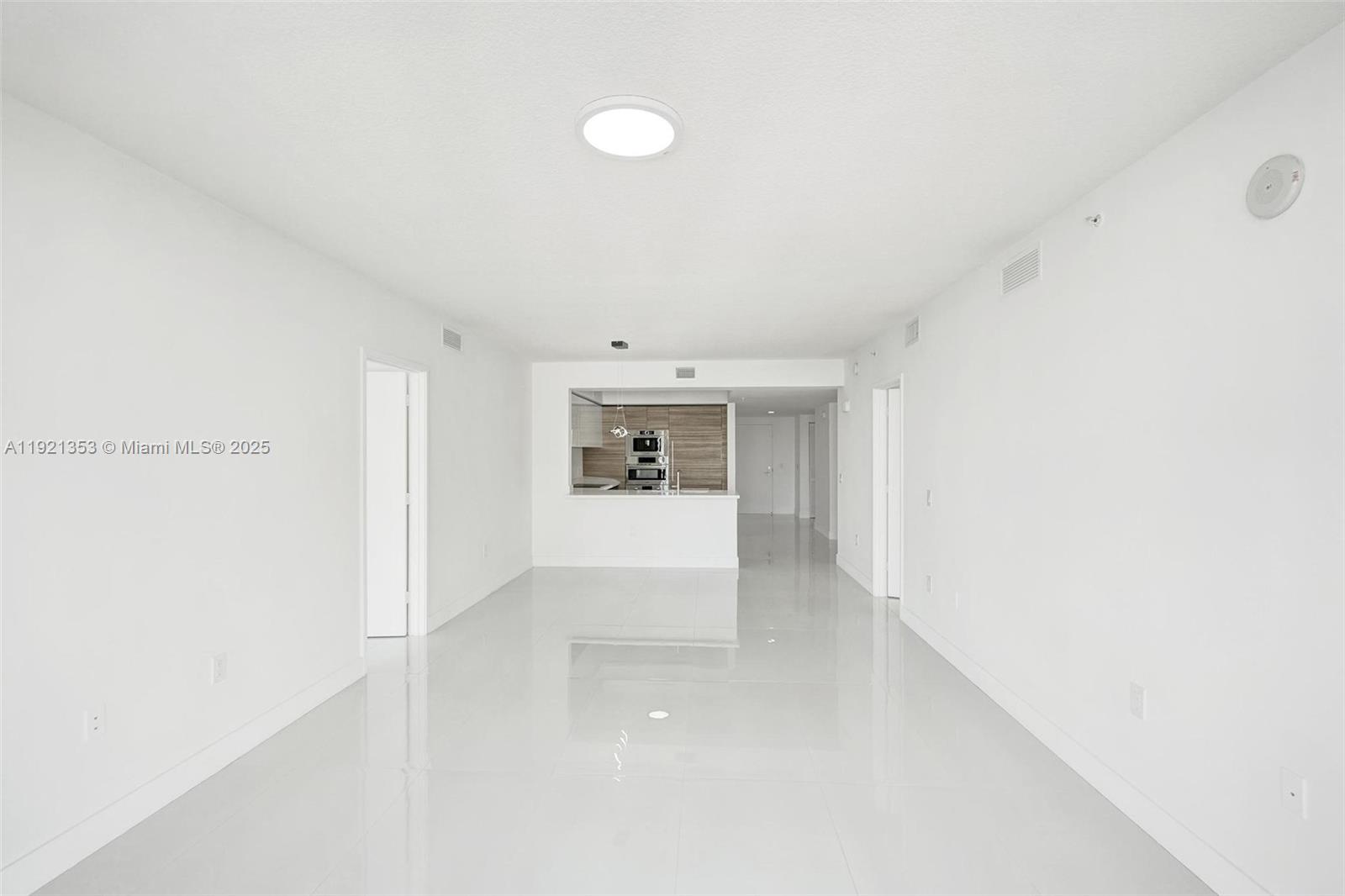 PARQUE TOWERS CONDO - Residential