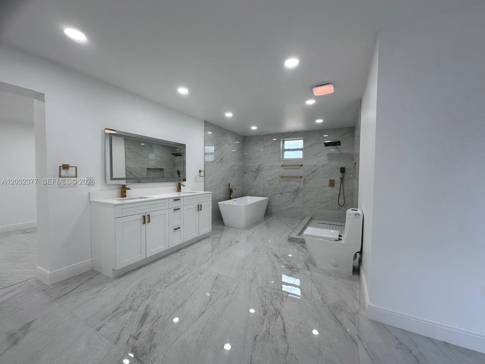 NOB HILL - Residential
