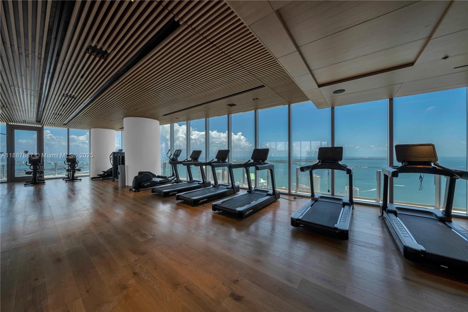 300 Biscayne Boulevard Way - Residential Lease