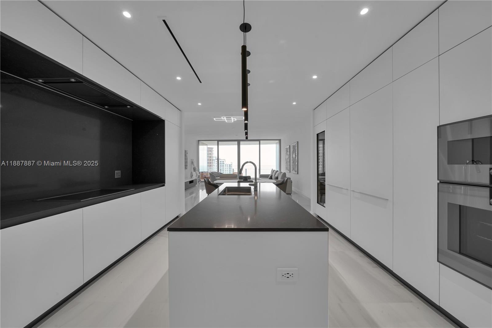300 Biscayne Boulevard Way - Residential Lease