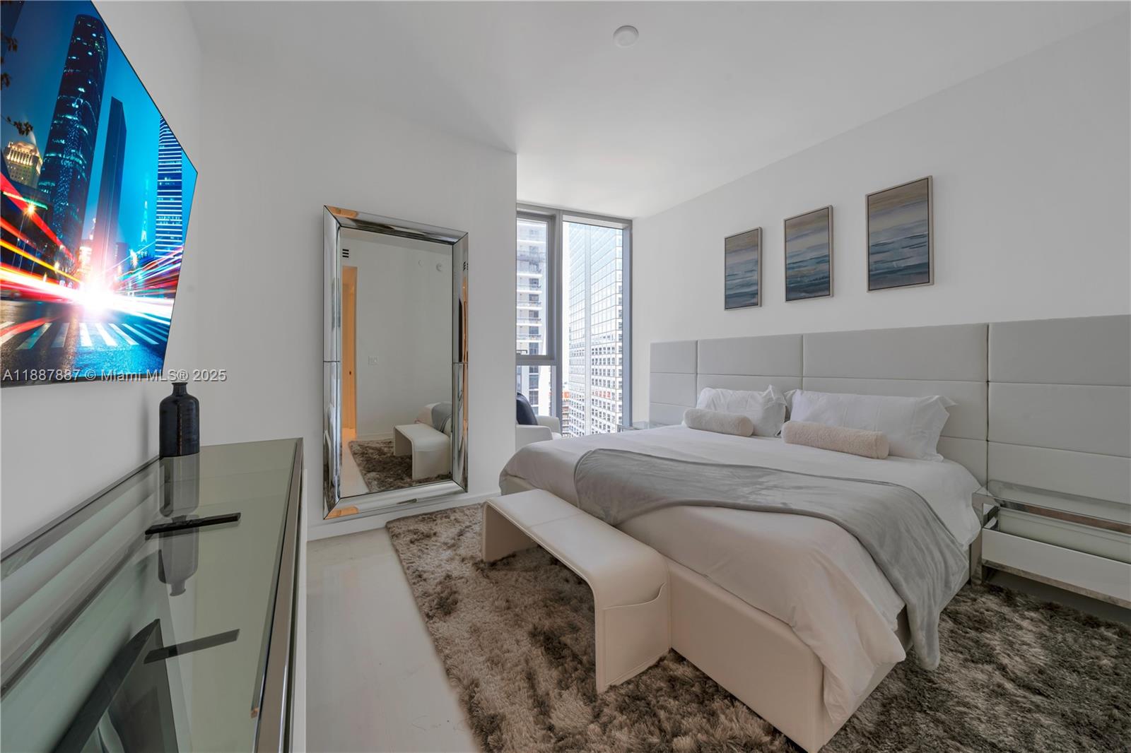 300 Biscayne Boulevard Way - Residential Lease