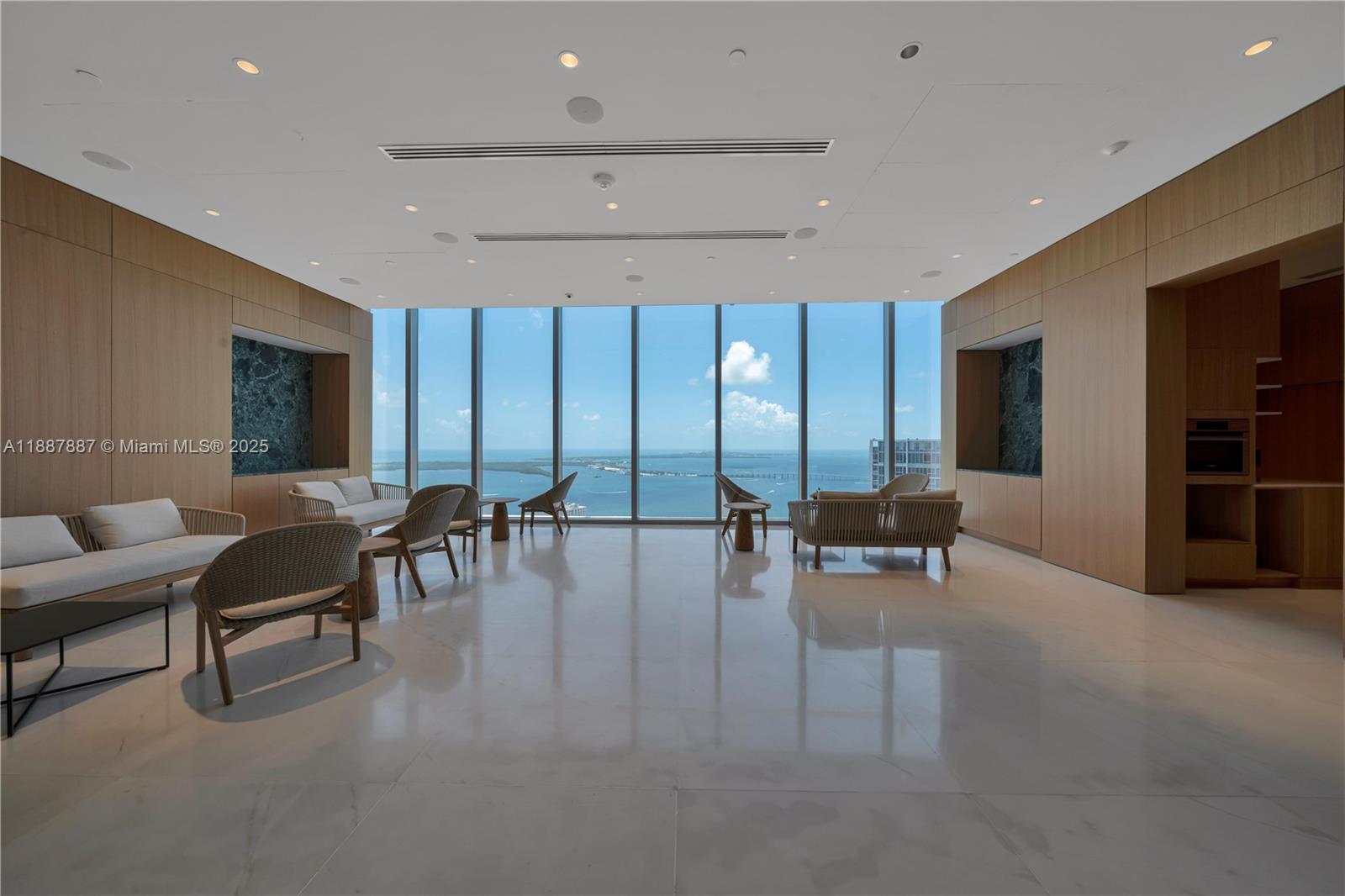 300 Biscayne Boulevard Way - Residential Lease
