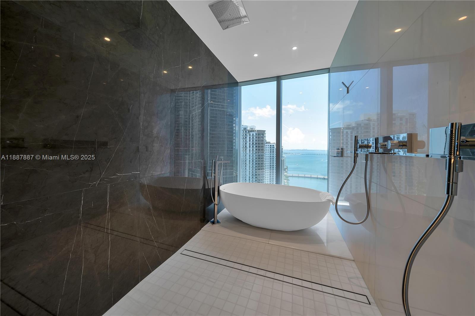 300 Biscayne Boulevard Way - Residential Lease