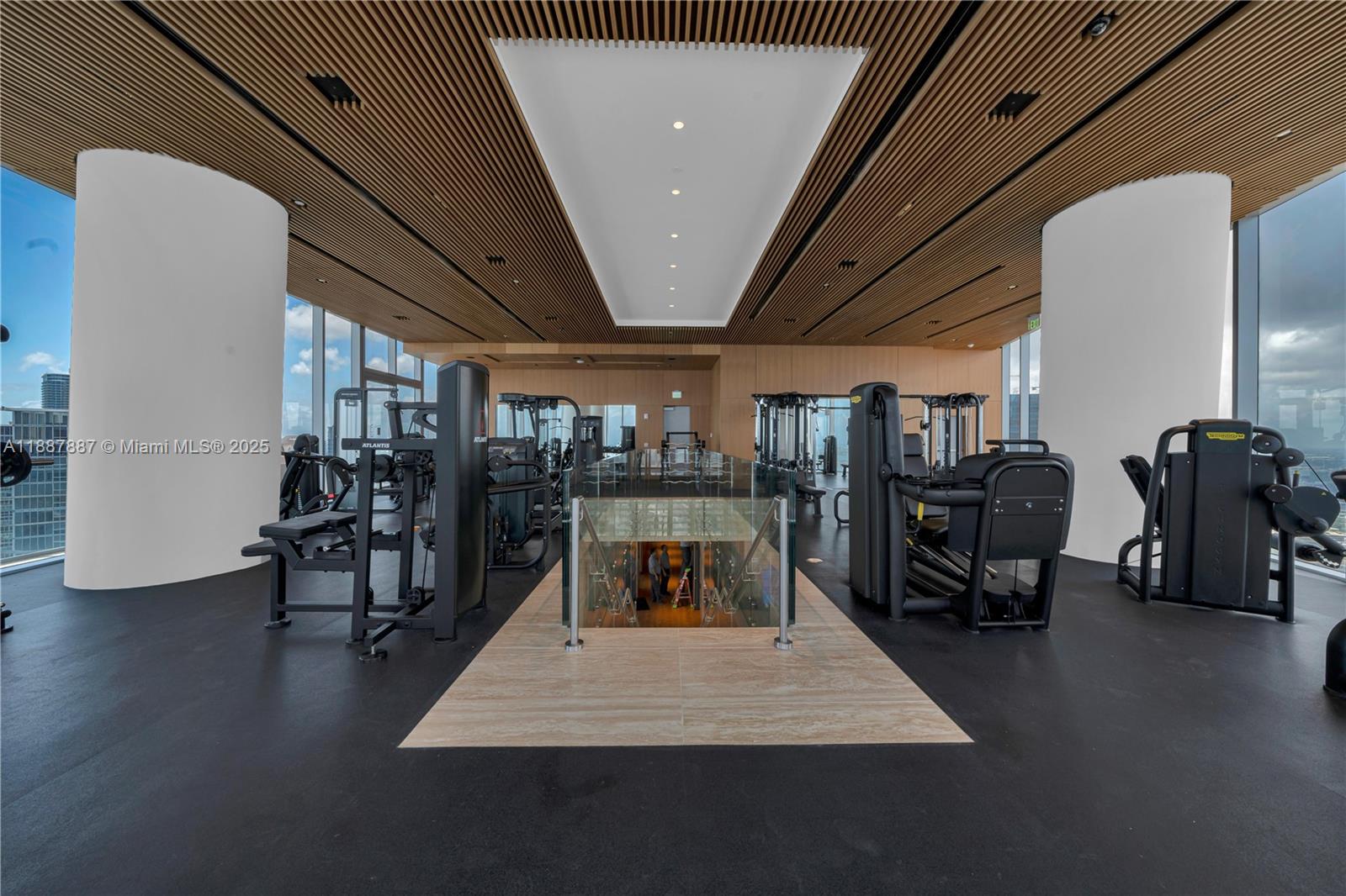 300 Biscayne Boulevard Way - Residential Lease